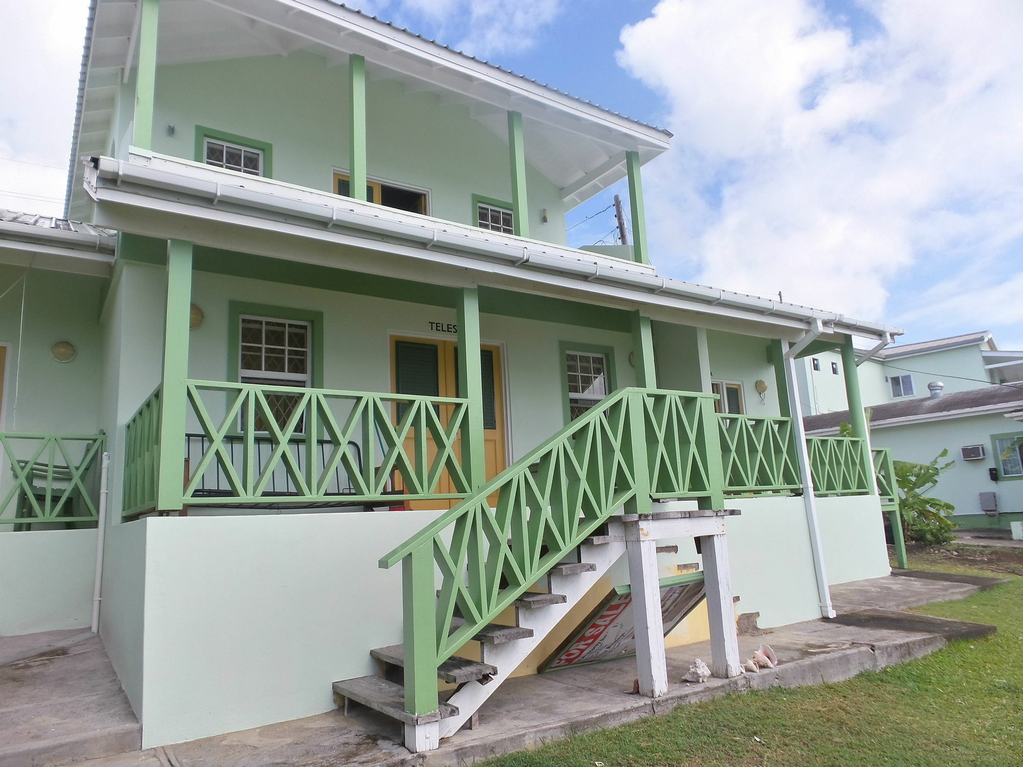 Capt. Harris Suites St. George's Exterior photo